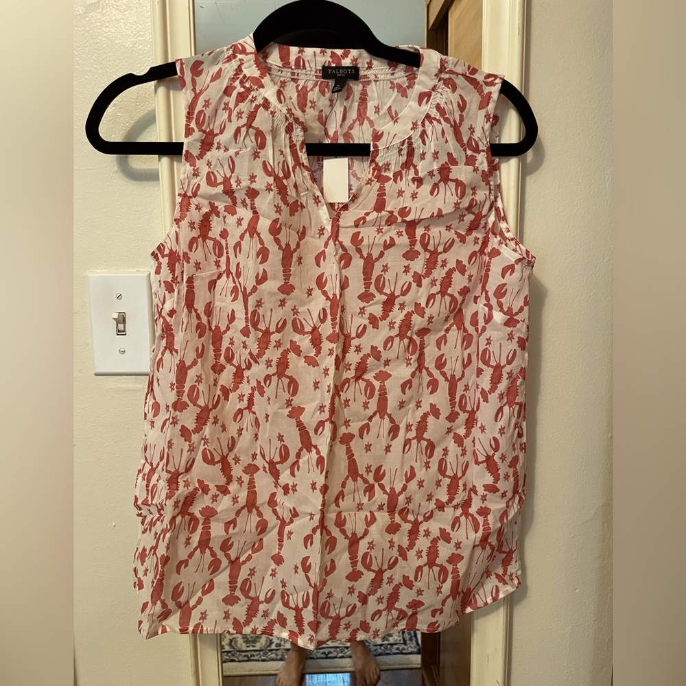 Cute lobster-print shirt, perfect for summer! NEVER WORN, tags still on